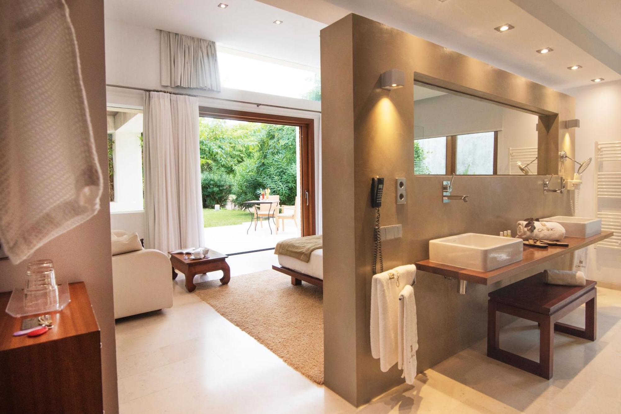 One-Bedroom Villa